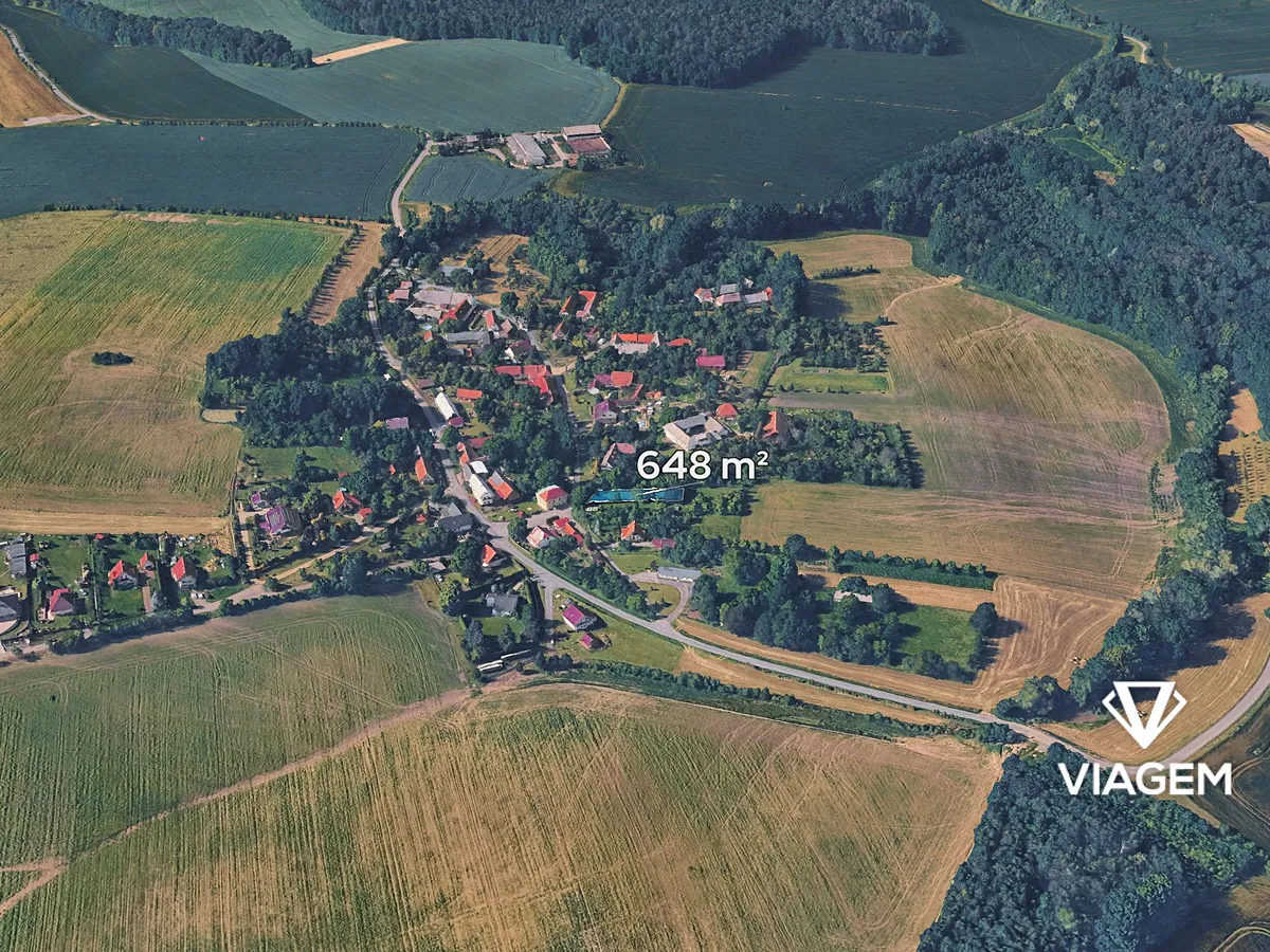 Prodej podílu 1/2 stavebního pozemku 324 m²